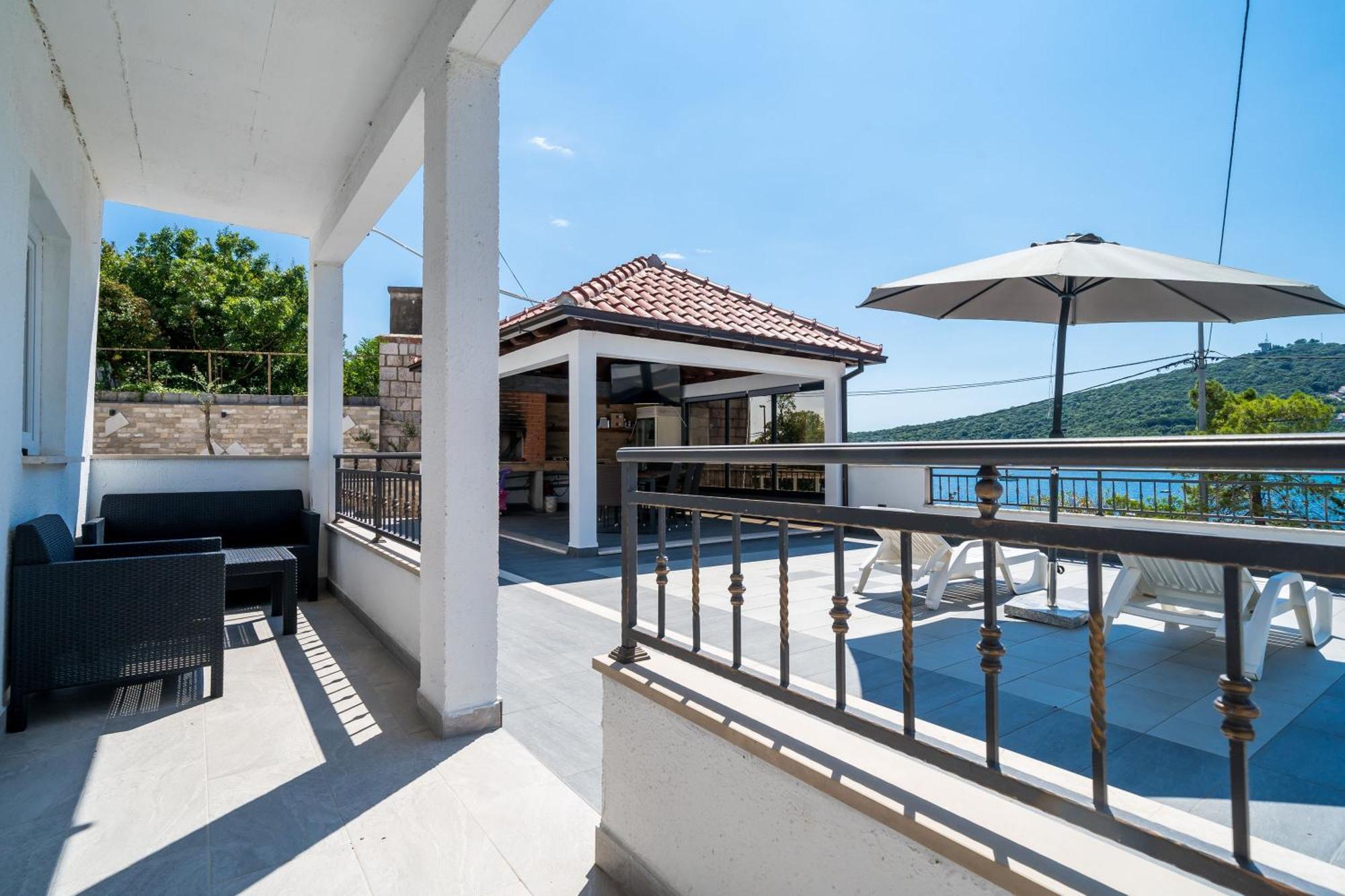Mata Family Apartments Молунат Номер фото