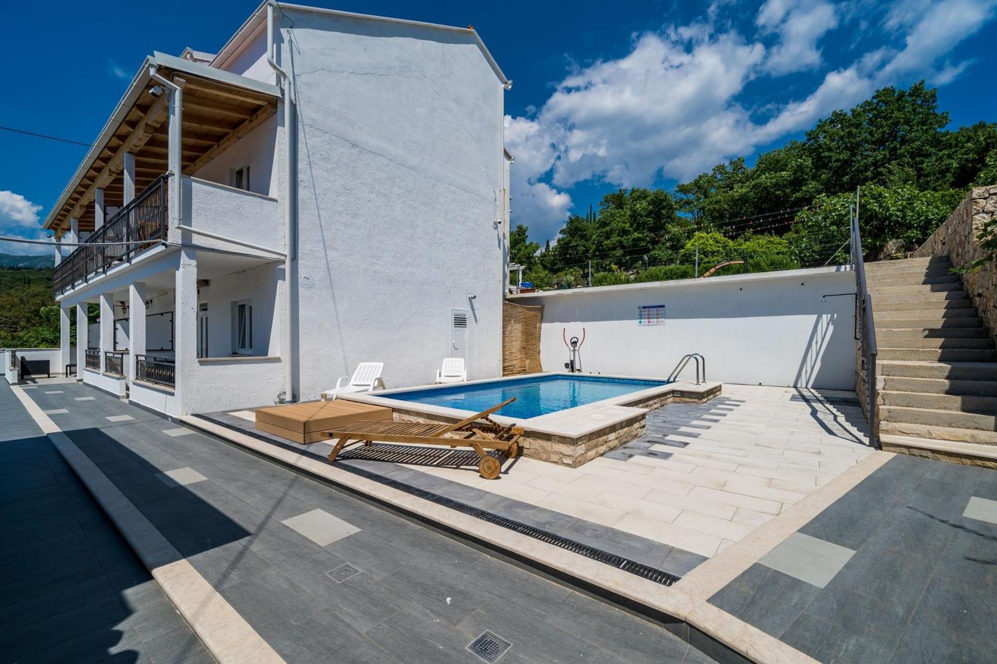 Mata Family Apartments Молунат Номер фото